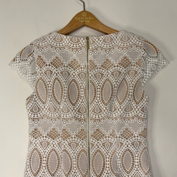 Eliza J White Eyelet Sheath Elegant Lace Mini Dress Bridal Shower 0P Petite - Picture 13 of 16